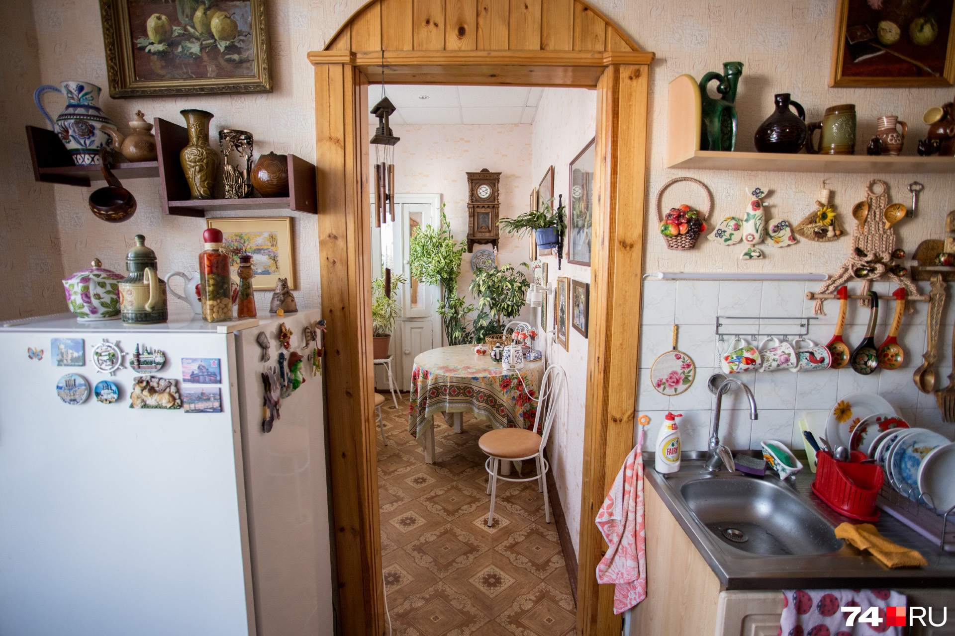 В комнате за кухней, по задумке, должна жить домработница, но Белковским она не требовалась В комнате за кухней, по задумке, должна жить домработница, но Белковским она не требовалась