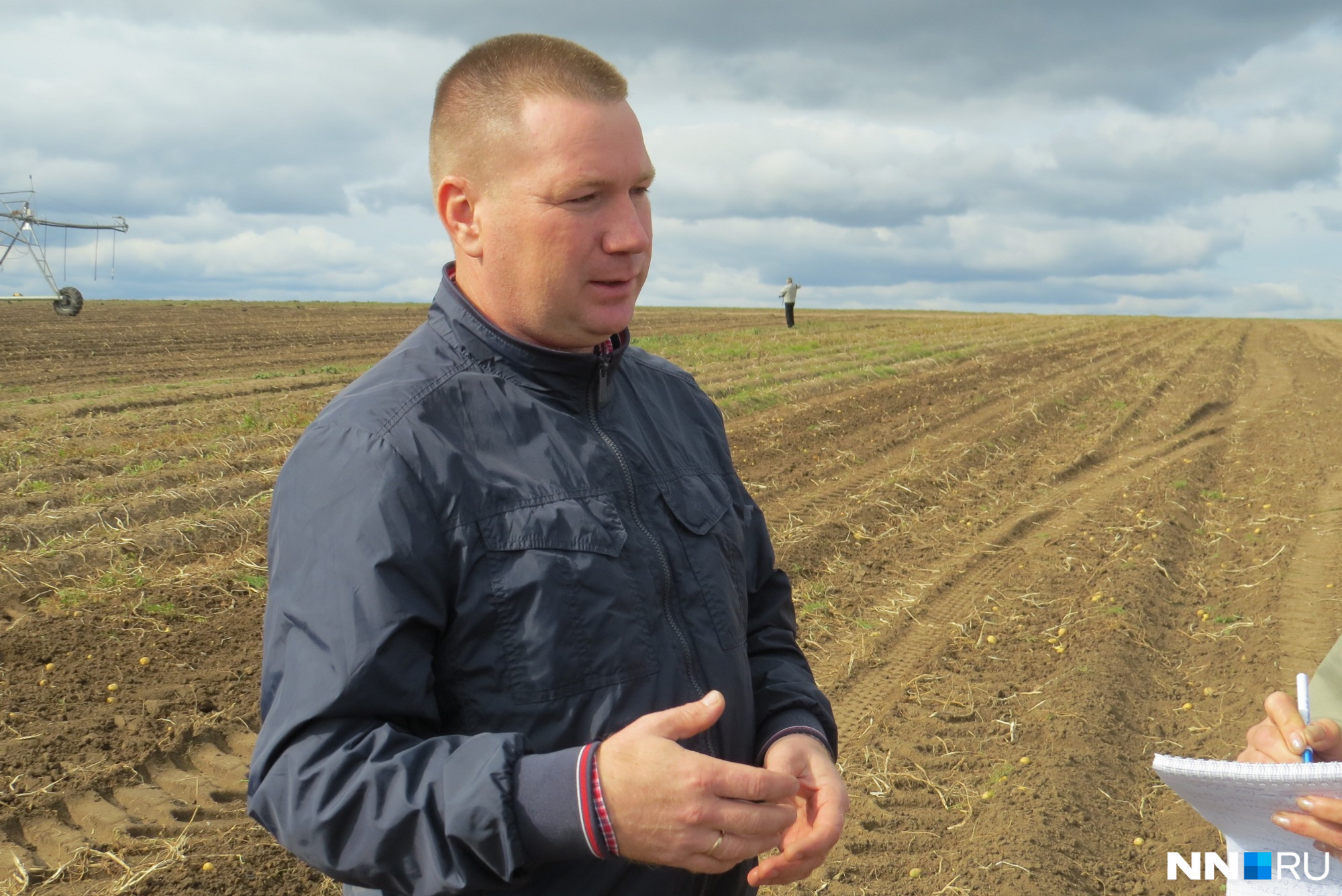 Агроном Михаил Беляев рассказывает о тонкостях уборки картофеля 