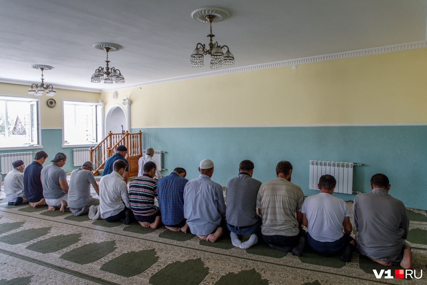 Мужчины утром отправятся в мечеть, а жены будут ждать дома с угощениями 