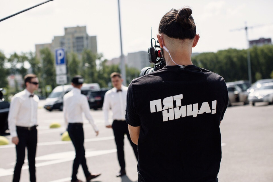 Съемочная команда, как признались герои, буквально растворилась среди гостей. Они снимали буквально всё и обещали, что самое интересное уйдет в эфир. Поэтому сейчас семья Ким с нетерпением ждёт программу со своим участием Съемочная команда, как признались герои, буквально растворилась среди гостей. Они снимали буквально всё и обещали, что самое интересное уйдет в эфир. Поэтому сейчас семья Ким с нетерпением ждёт программу со своим участием