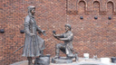 Споры из-за Петра I: донской историк считает памятник на Богатяновском спуске профанацией