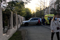 «Мужчину впечатало в забор»: в центре Челябинска BMW X3 врезался в ограду лицея