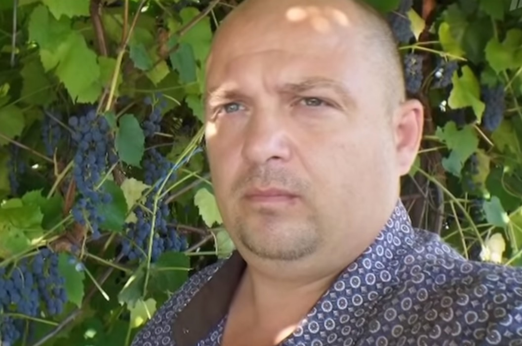 У Антона с Зинаидой есть сын У Антона с Зинаидой есть сын