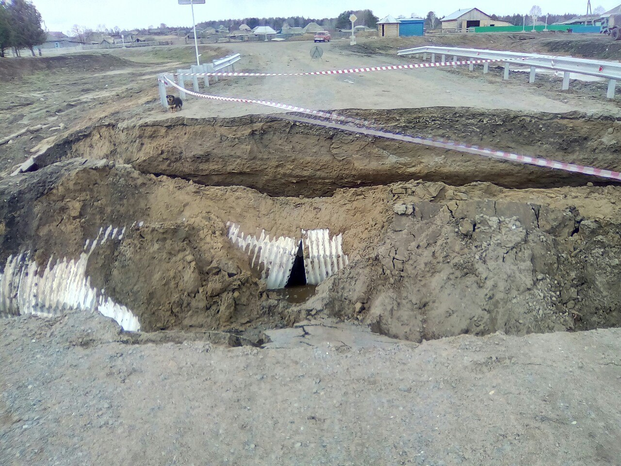 Погода омская область тарский. Село Атирка Омской области. Атирка Тарский район. Село Атирка Омская обл Тарский район. Дамба Атирка.