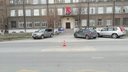 «Ниссан» сбил школьницу напротив Дзержинского суда — водитель скрылся с места ДТП
