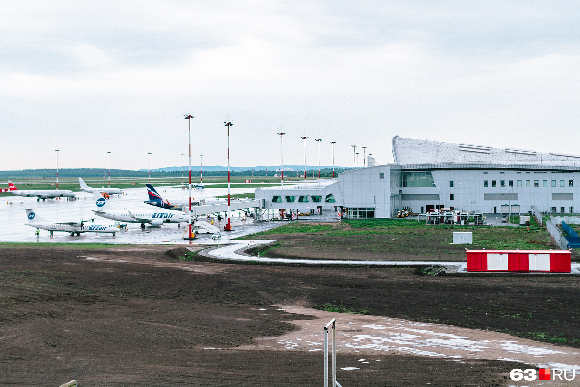 Курумоч самара москва сегодня. Аэропорт Самара 2022. Аэропорт Курумоч Самара. Аэропорт в Самаре Курумоч. Аэропорт Самара старый терминал.