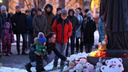 В Ярославле прошла акция памяти погибших при пожаре в Кемерово: фоторепортаж