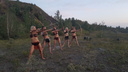 Новосибирский фотограф переодел девушек в амазонок и вывез в поле на съёмки клипа