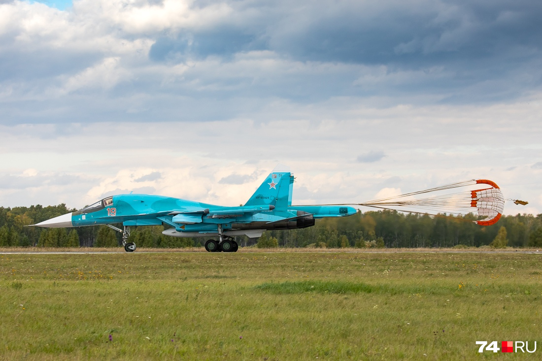Су-34 принимали участие в нанесении реальных ударов по позициям террористов в Сирии Су-34 принимали участие в нанесении реальных ударов по позициям террористов в Сирии