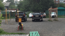 «Я паркуюсь как чудак»: выбираем чудака 3-летия — джип с надписью «Наш мэр — Локоть» и Lada на помойке