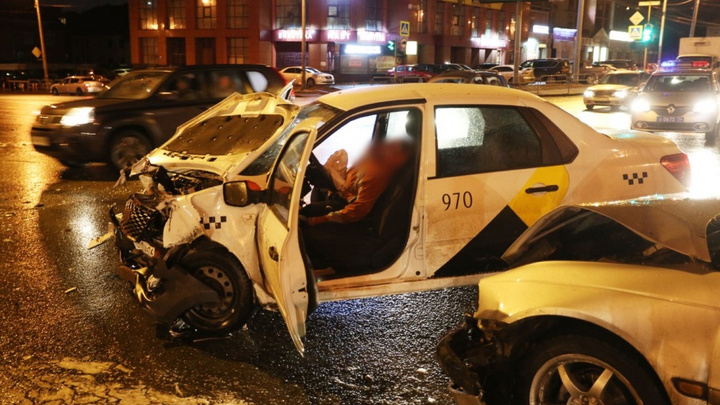 Челябинского таксиста после смертельной аварии перевели из реанимации в палату