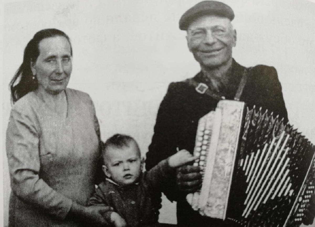 Мария Люцева и участник Великой Отечественной войны, гармонист Альберт Югансон