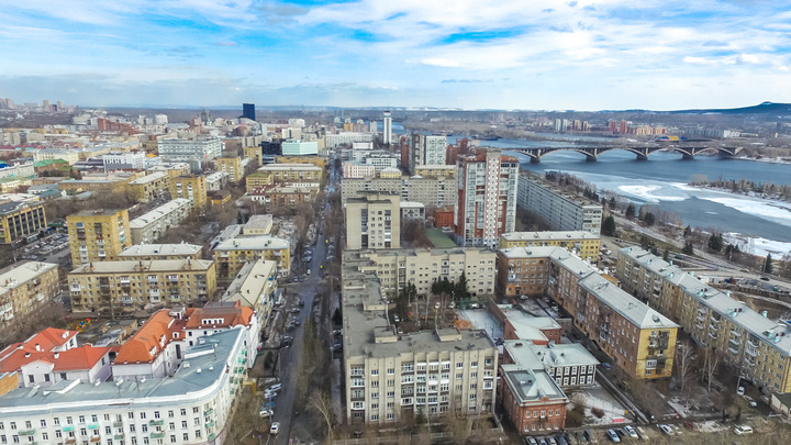 «Как в блокадном Ленинграде»: десятки домов в центре Красноярска остались без холодной воды