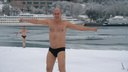 «Главное — не бояться»: донской морж дает мастер-класс по зимнему купанию