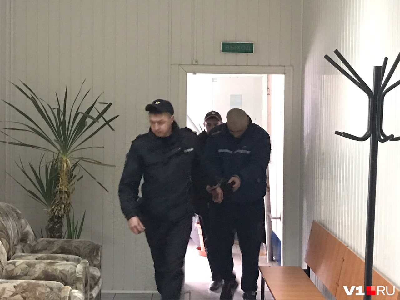 Мамедов прячется от журналистов