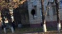 В Тольятти рядом с общежитием нашли повешенного молодого мужчину