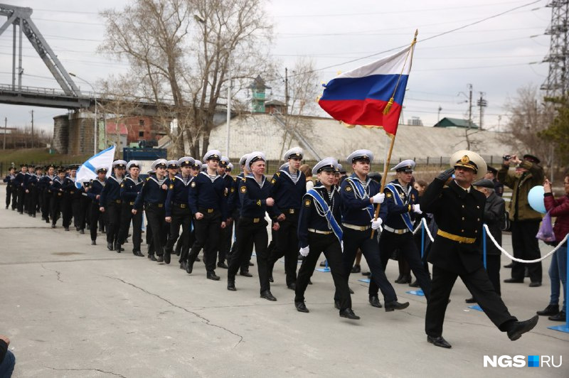 Марш курсантов в парке «Городское начало»