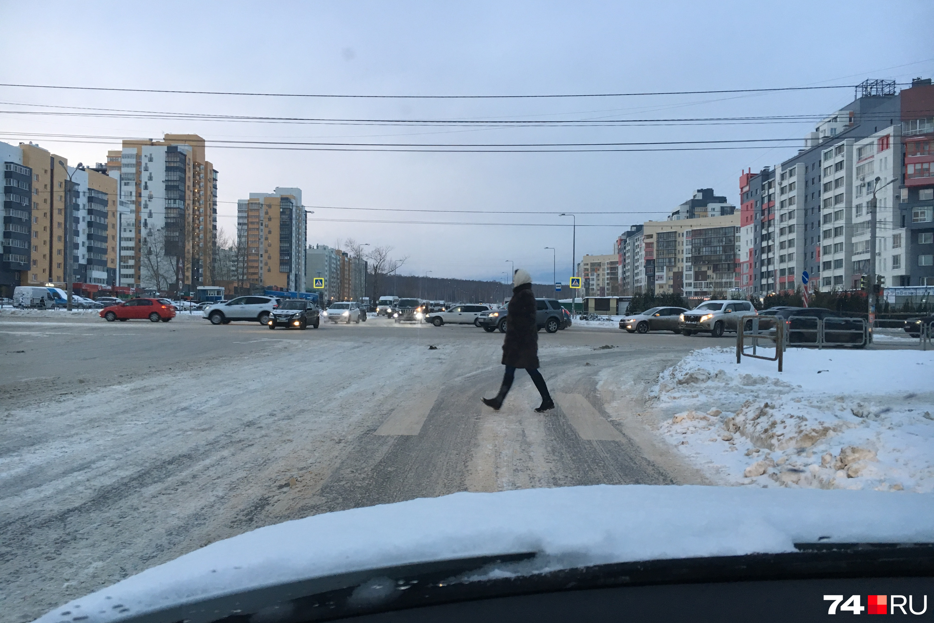 Перекресток челябинск. Светофор Челябинск братьев Кашириных. Перекрестки Челябинска дорога. Перекресток дороги в Челябинске. Сложные перекрестки Челябинск.