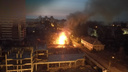 «Пожар начался ровно в полночь»: в центре Архангельска сгорел деревянный дом