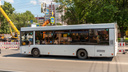 Пассажиры посинели от холода в ожидании: перевозчик объяснил смену автобусного маршрута № 24
