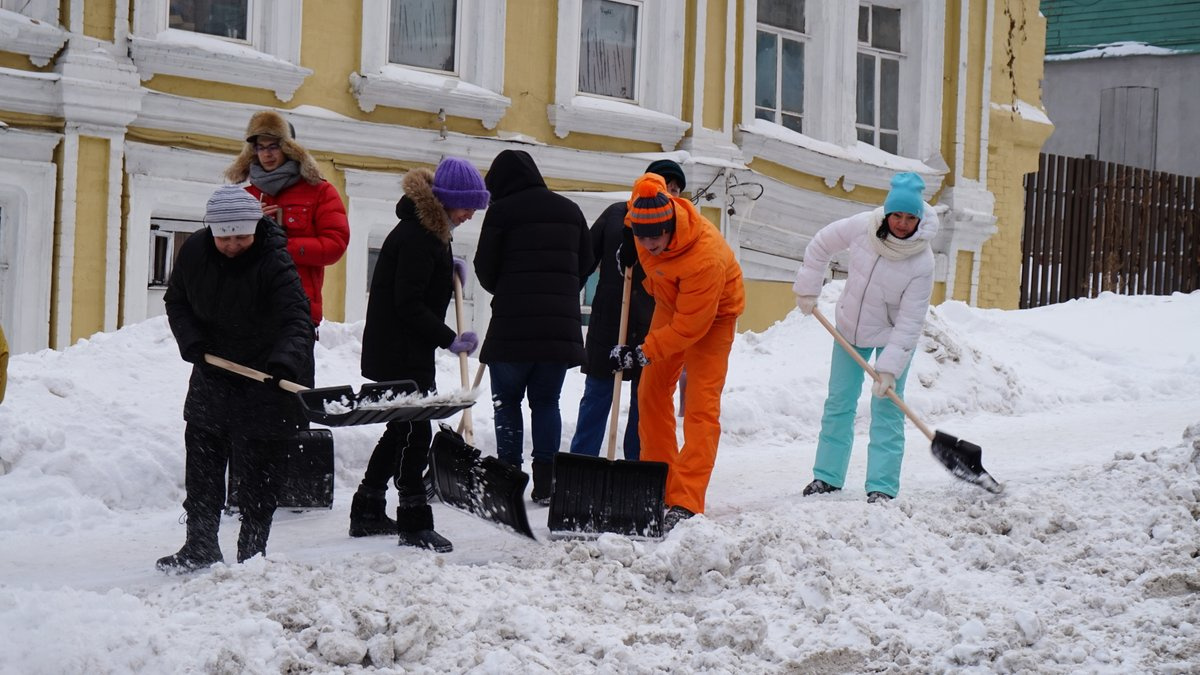 Почистили Некрасовский спуск Почистили Некрасовский спуск