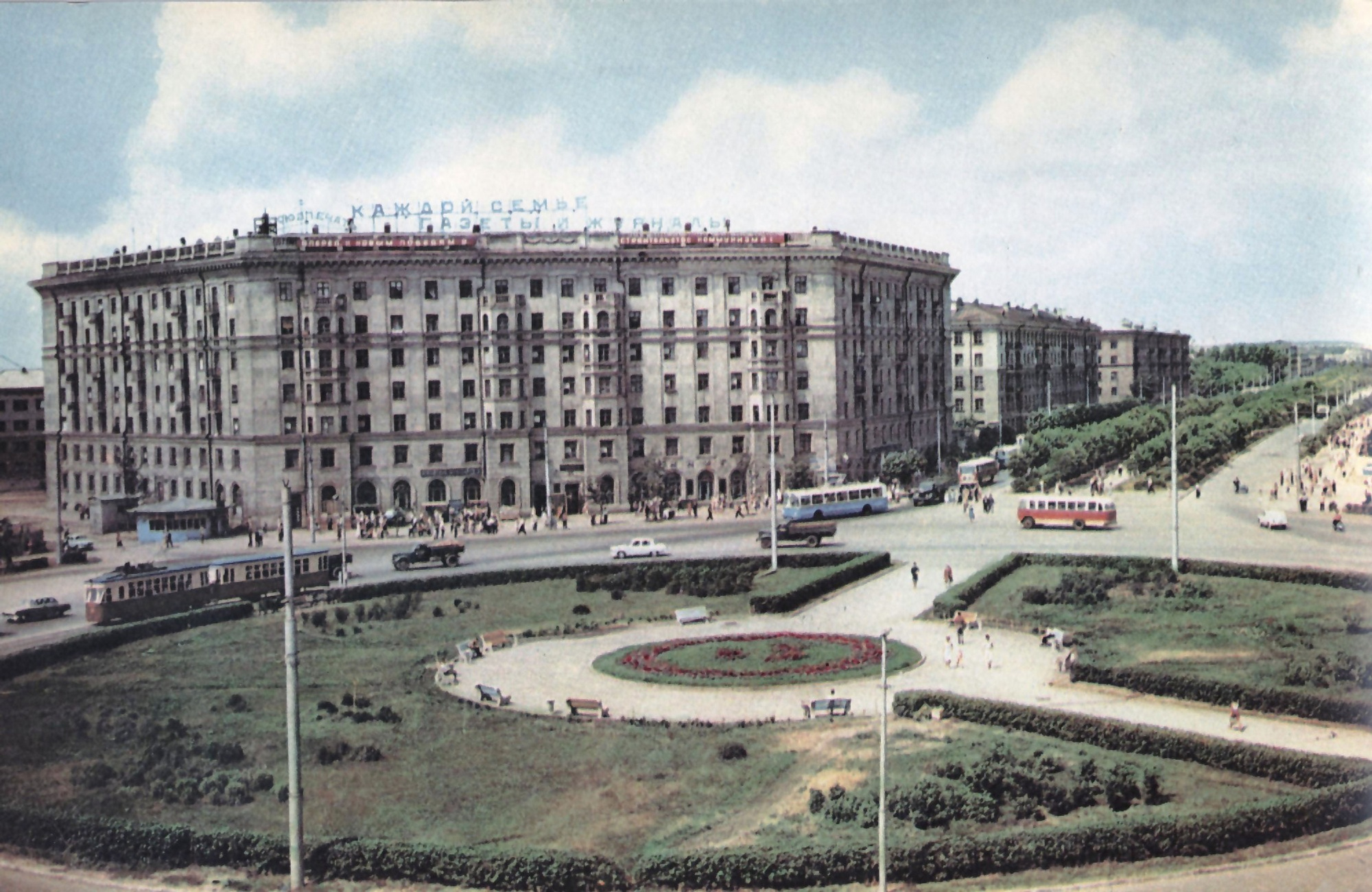 Трамваи в 1964 году на Площади Калинина