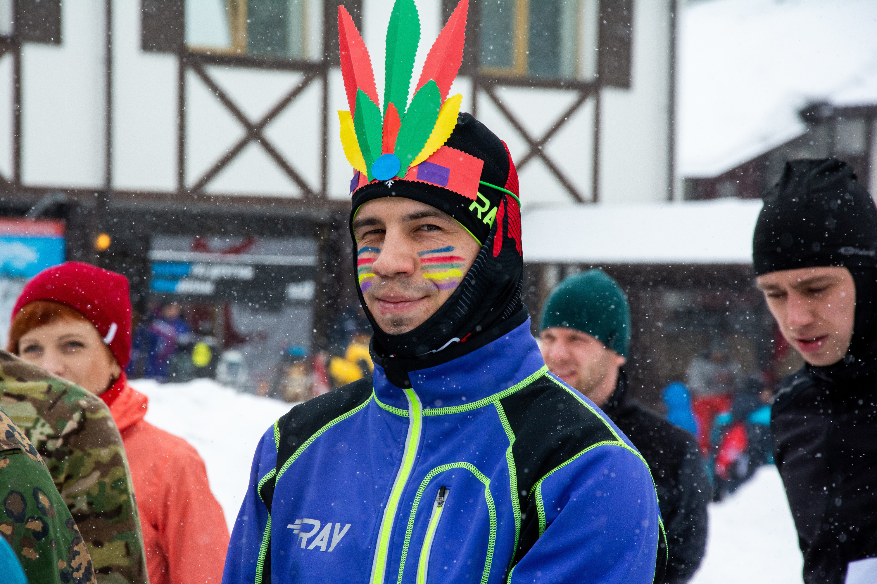 Снос аэропорта уктус екатеринбург. Работники уктуса. Уктусский лесопарк екатеринбург. Новости уктуса. Куда вывезли обломки от гостиницы россии.