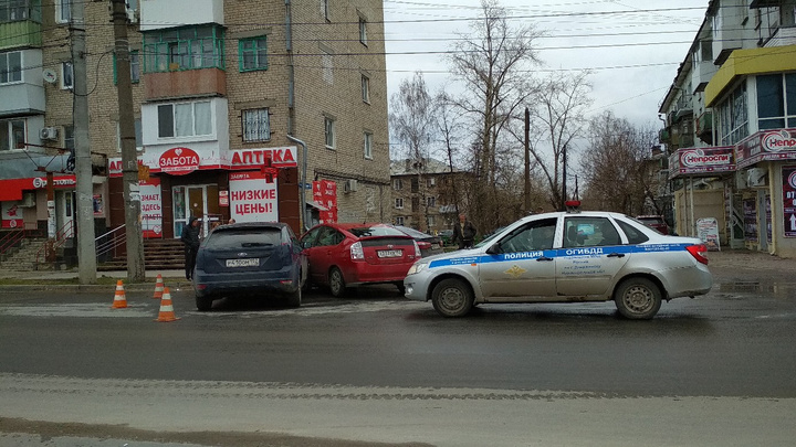 Дорожный хаос: водители в Дзержинске обвинили ГИБДД в серии аварий на перекрестке