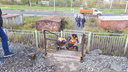 «Народ годами ходит и будет ходить»: в Архангельске на Смольном убрали переход через железную дорогу