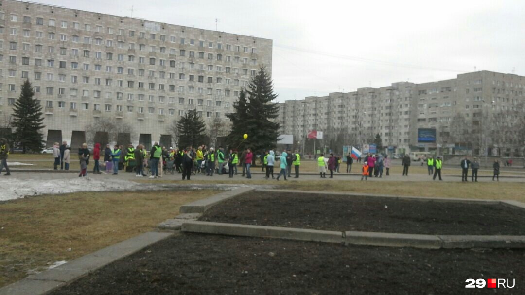 Бессрочка на площади Ленина Бессрочка на площади Ленина