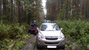 Спасатели нашли в грязи под Новосибирском две машины с грибниками