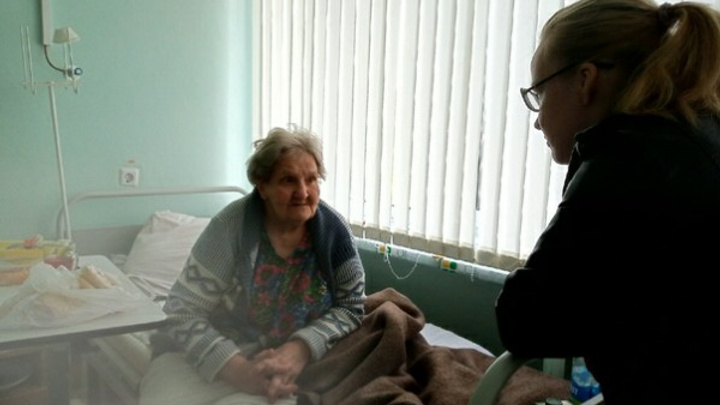«Внук забирал пенсию»: в Березниках одинокая бабушка девять месяцев живет в больнице