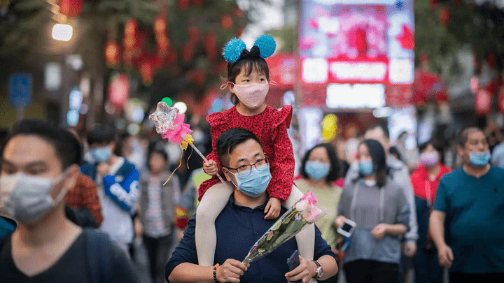 «Да, это пропаганда, но она оправданна»: как китайцы встретили Новый год в стране, охваченной эпидемией
