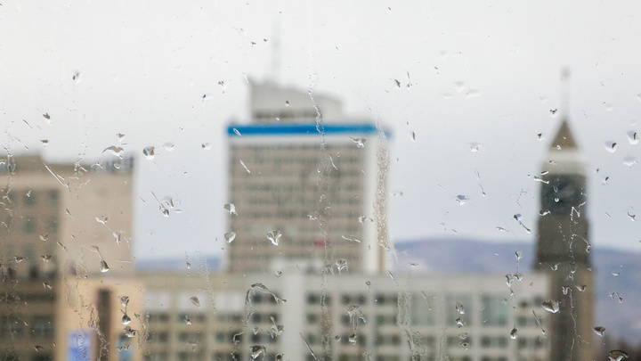 Дождь выгнал вредную дымку из Красноярска, и ей на смену пришел туман
