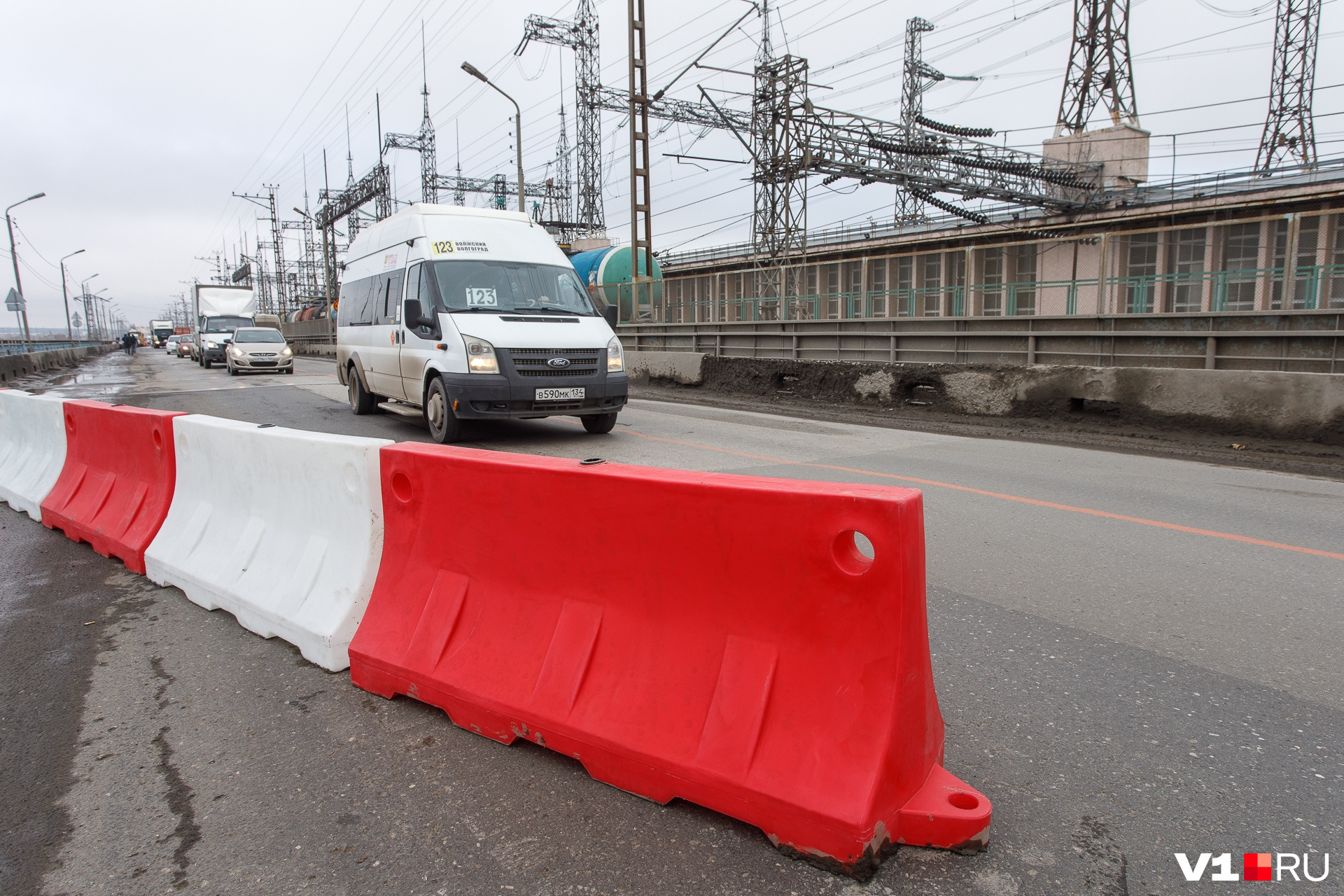 Водителям, которые боятся пробок, предлагают уехать на новый мост через Ахтубу Водителям, которые боятся пробок, предлагают уехать на новый мост через Ахтубу