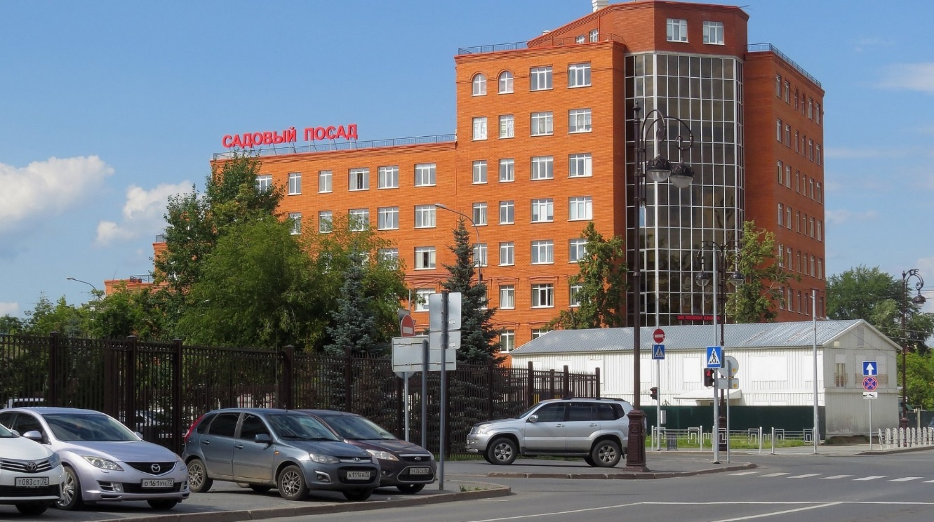 Если верить данным, указанным на визитке, тюменский офис компании находится на шестом этаже этого здания (улица Дзержинского,15)