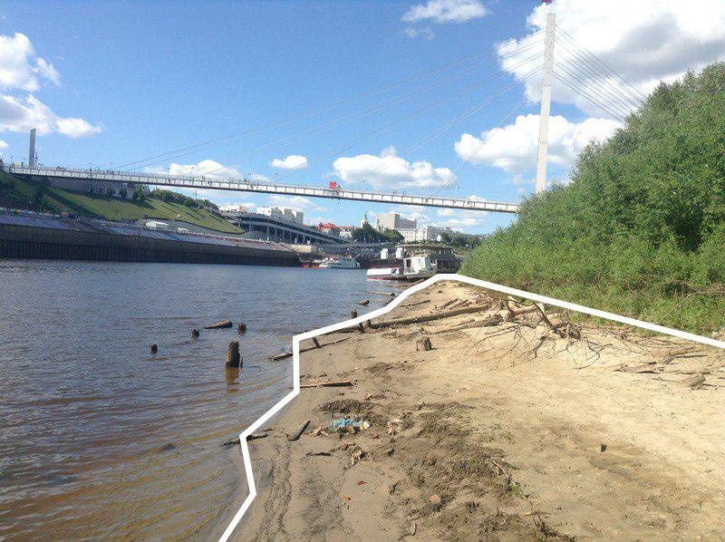 Совсем скоро исчезнет спуск к воде, появятся бетонные ограждения и дорожки из того же материала Совсем скоро исчезнет спуск к воде, появятся бетонные ограждения и дорожки из того же материала