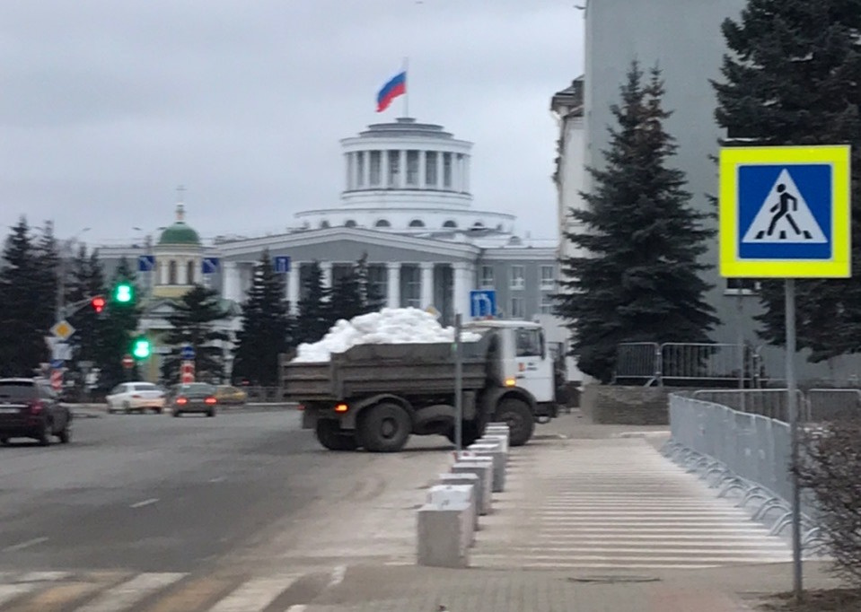 Вот она — поставка снега<br><br> Вот она — поставка снега<br><br>