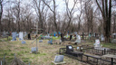 На кладбищах Ростовской области нашли 36 свалок мусора
