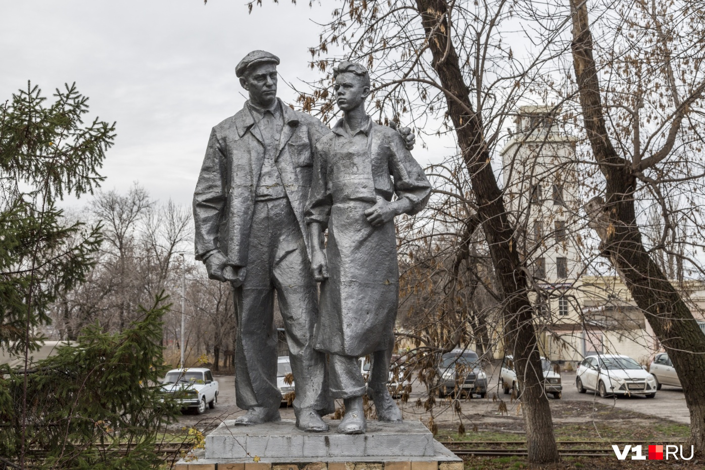 Саратовец не подписался за сохранение мемориала, где похоронен герой Сталинградской битвы