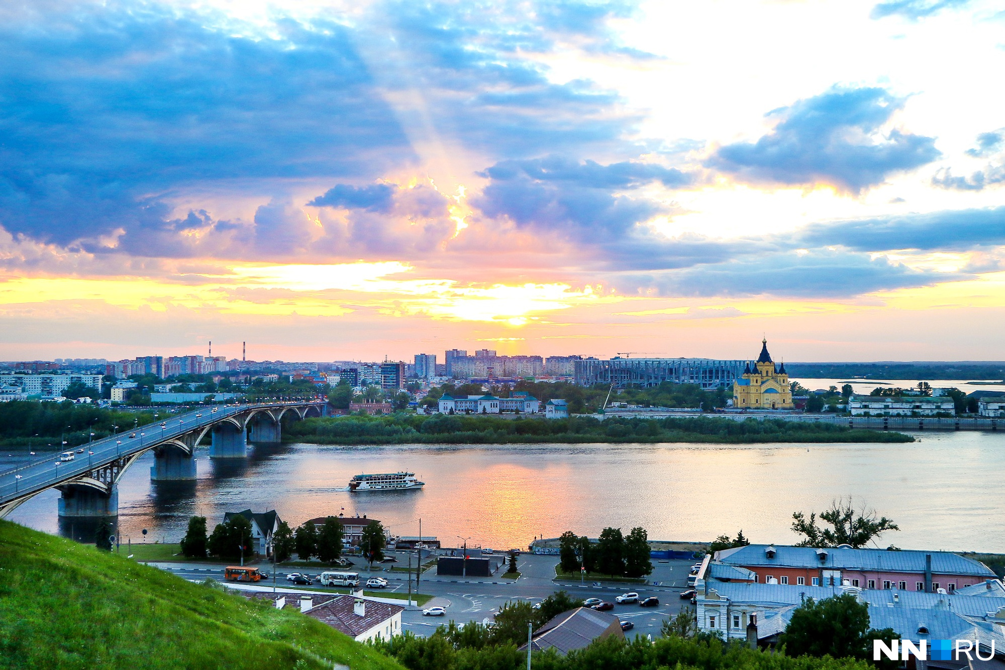 Красоты н новгорода. Нижний Новгород 4к. Нижний Новгород в июне. Тема Нижний Новгород. Нижний Новгород в июле.