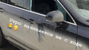 У защитника «Трактора» разбили стекло в машине в элитном жилом комплексе