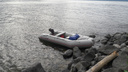 Три новосибирца попали в шторм на Телецком озере