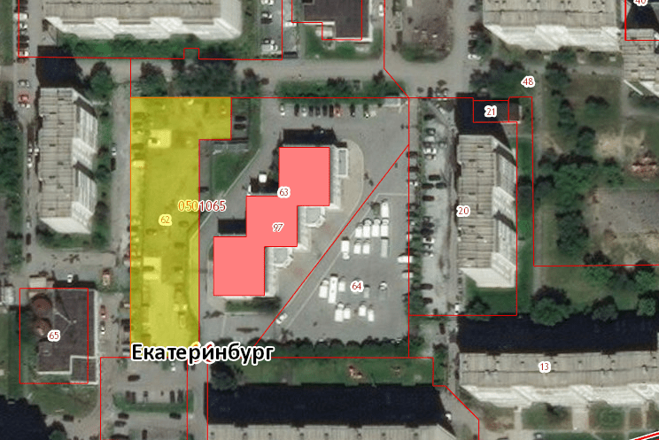 Красные квадраты — это здание детского сада, которое сейчас занимают арендаторы