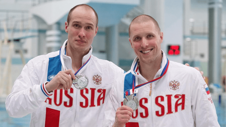 «Боремся за каждый прыжок»: братья из Екатеринбурга завоевали серебро на Кубке России по прыжкам в воду