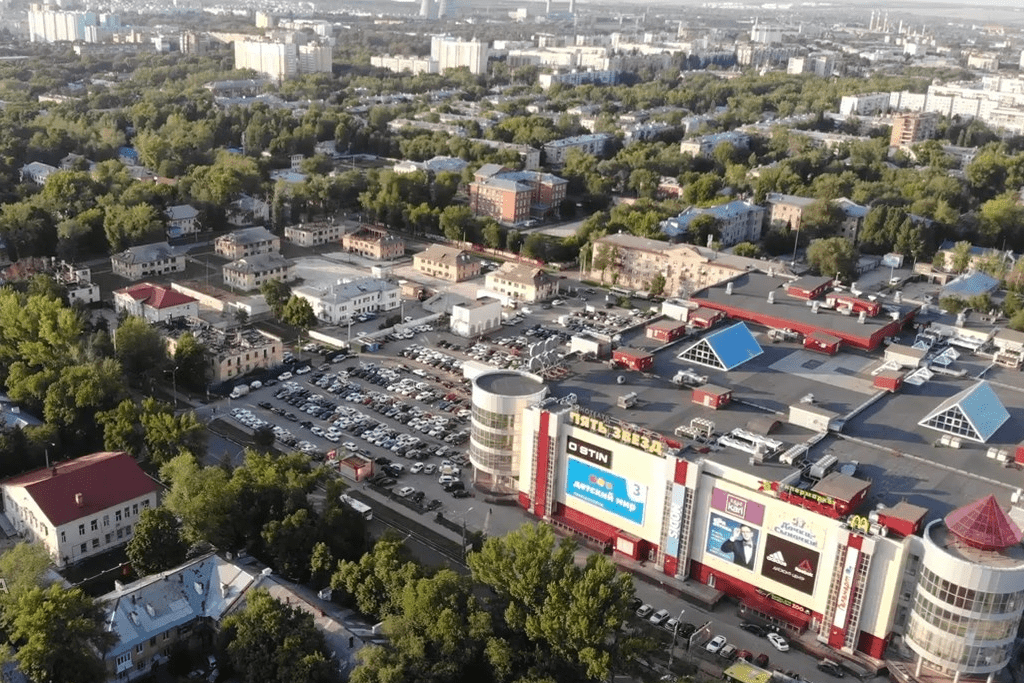 Самара вива. Улица Каховская Самара Вива ленд. ТЦ Вива Лэнд. Площадь Кирова в Самаре до Вива ЛЕНДА. Вторая очередь Вива Лэнда.