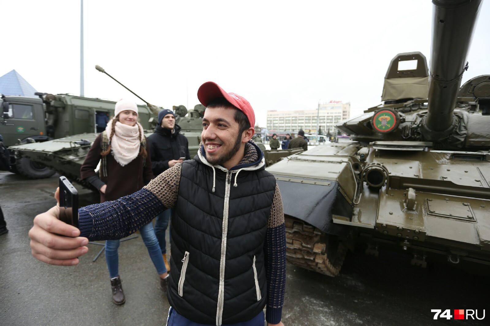 Селфи с танком — российская действительность