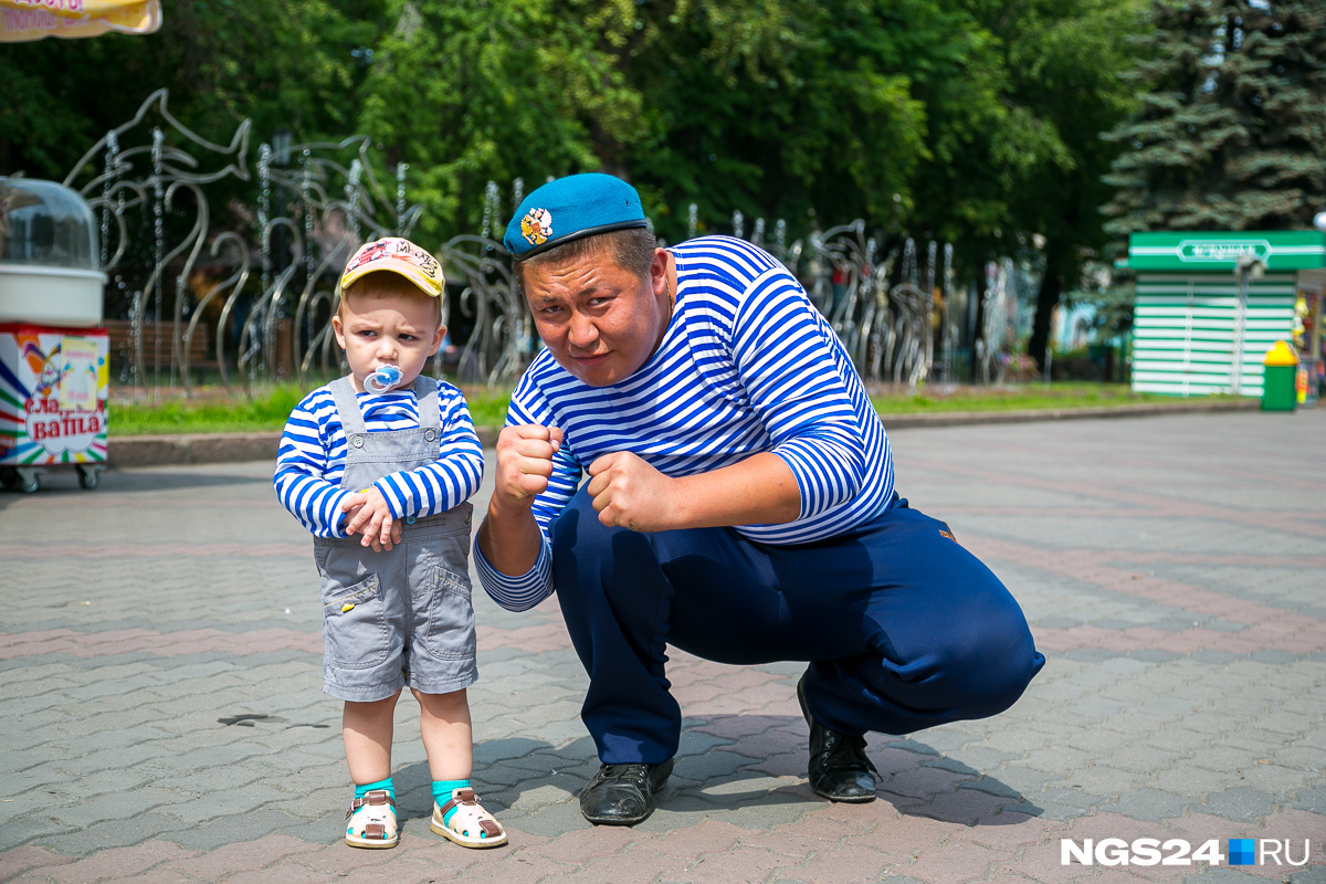 День ВДВ давно уже стал по-настоящему семейным День ВДВ давно уже стал по-настоящему семейным