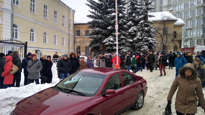 В центре Нижнего Новгорода эвакуировали два здания