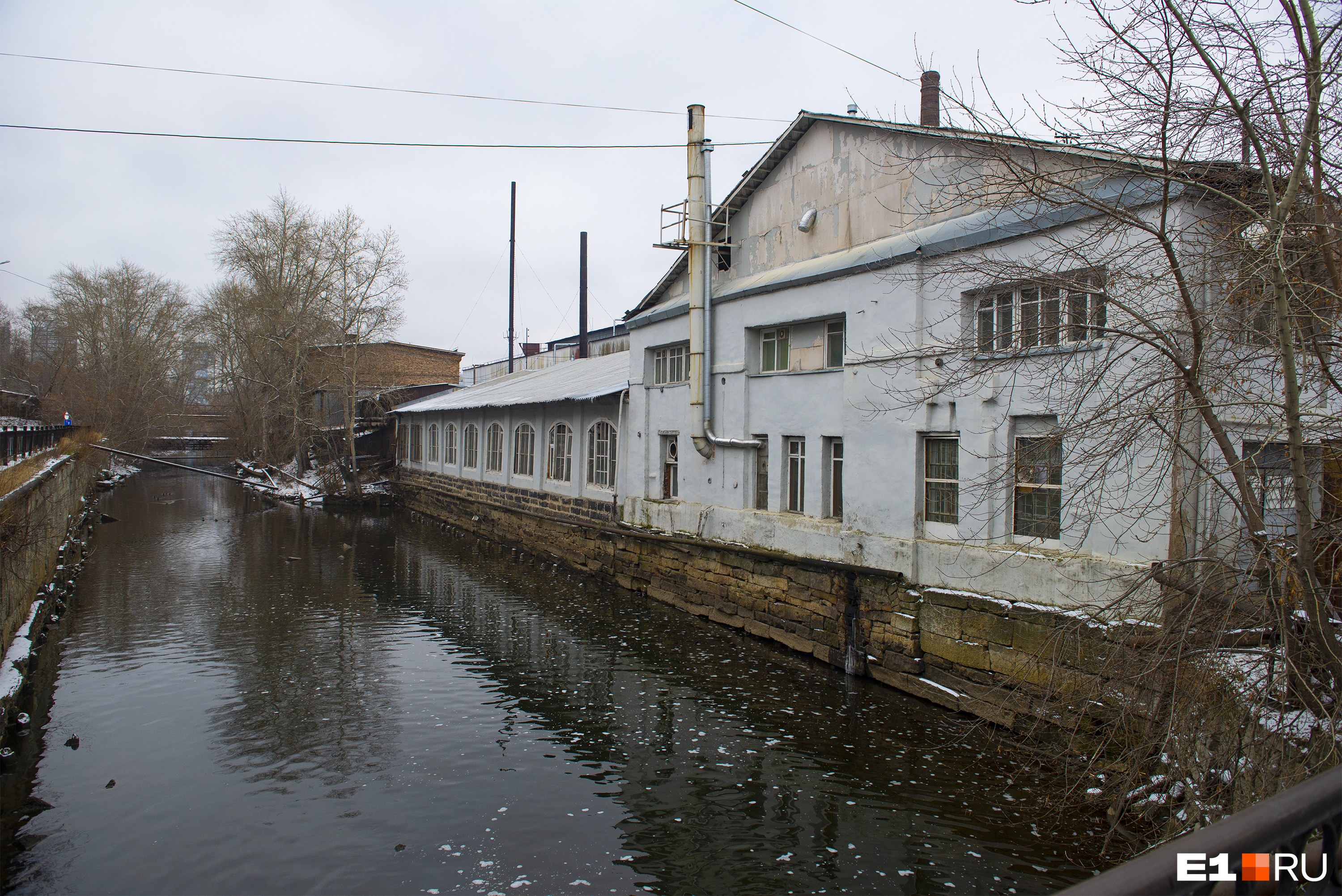 Фабрика плющильная с магазином листового железа, построенная в 1826 году